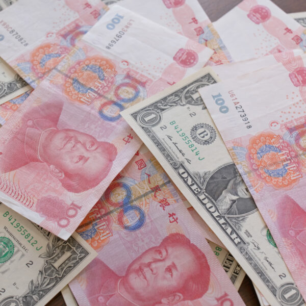 counting-rmb-and-usd-banknote-the-trade-war
