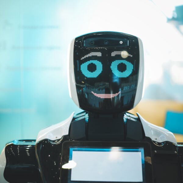 smiling-robot-assistant-with-artificial-intelligence