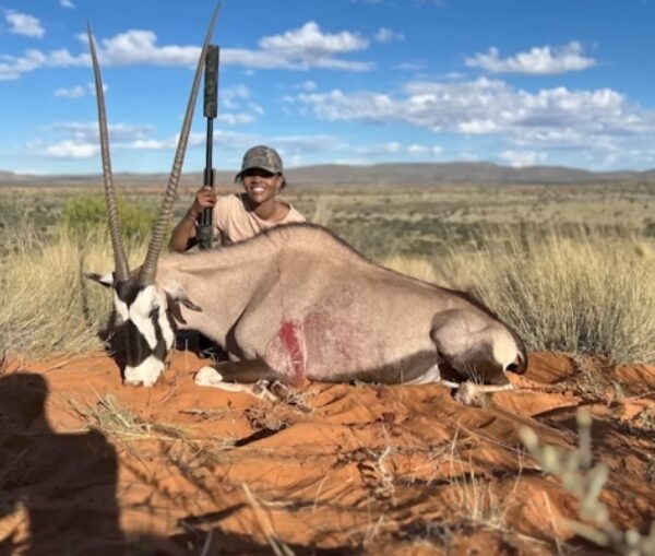 Candace-owens-posing-with-dead-animal